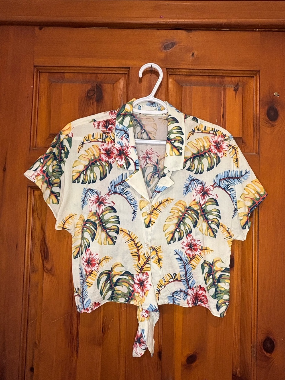 Aritzia Wilfred Free Tropical Print Front Tie Button Down Shirt Size XS